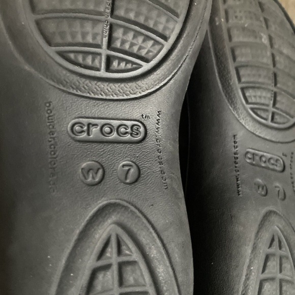 Crocs Thea Slingback Slip On Black Ballet Flats Womens Shoes Size 7 M - Picture 3 of 4